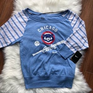 Cubs Nike top